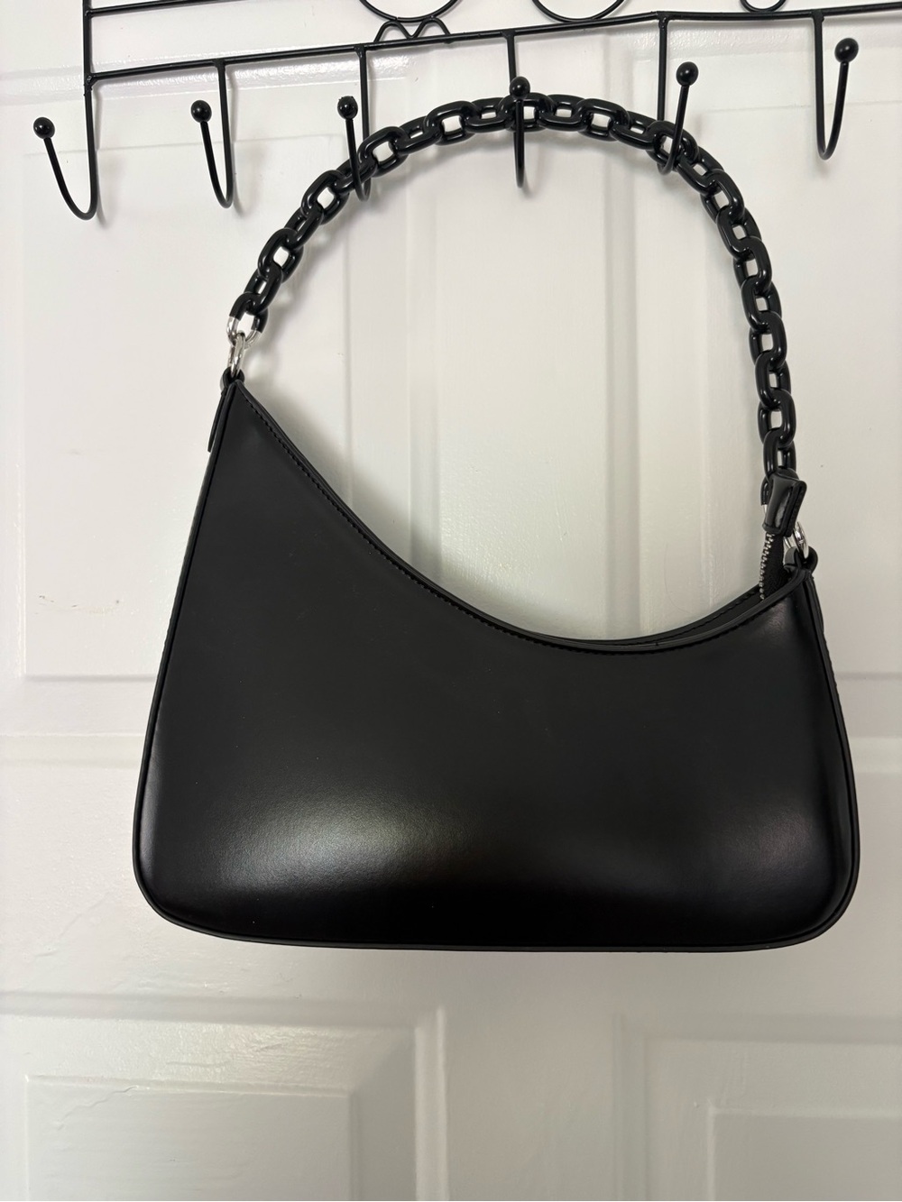 MMS Design Studio Black Shoulder Bag with Chunky Chain Handle